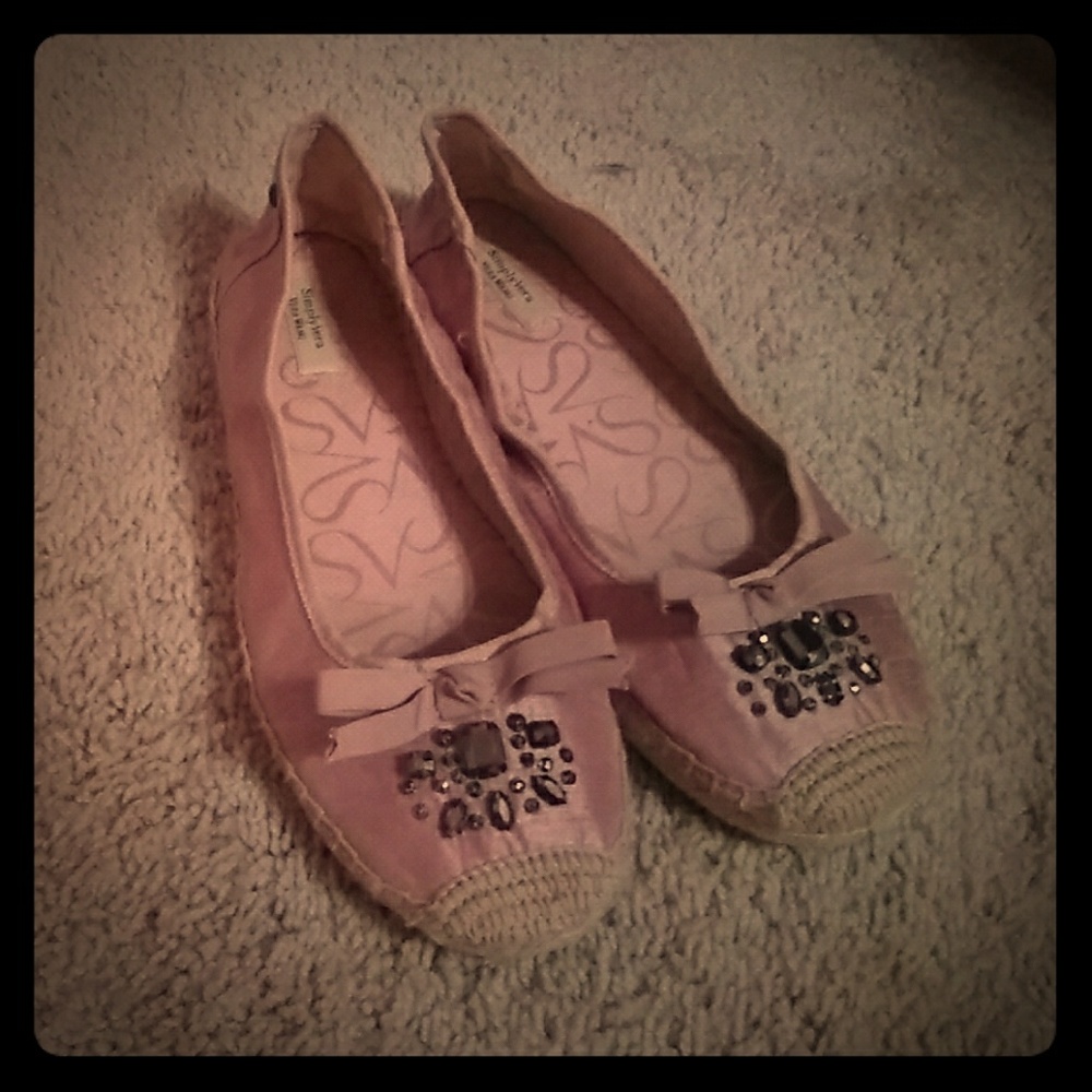 Simply Vera Wang Shoes